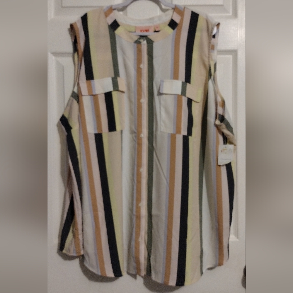 EVRI Sleeveless Striped Blouse size 4X.
